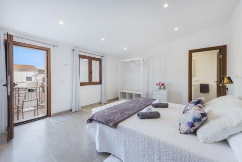 Sa Placeta New Reformed Large Town House With Pool