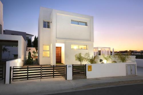 Sunnyvillas: 3br Modern Villa?private Pool - Villa Vanilla