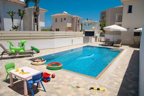 Fig Tree Villa Ekaterina 3 Bdrm