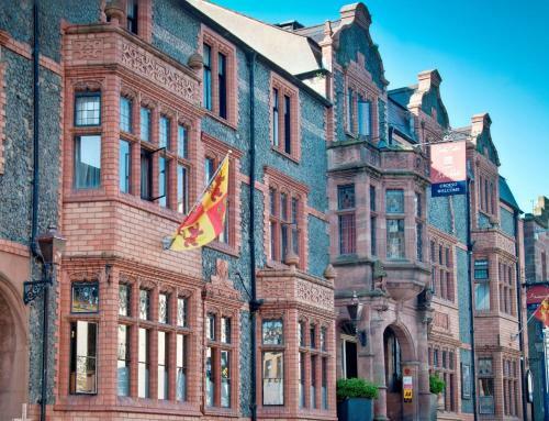Castle Hotel