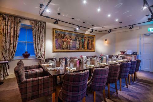 Castle Hotel