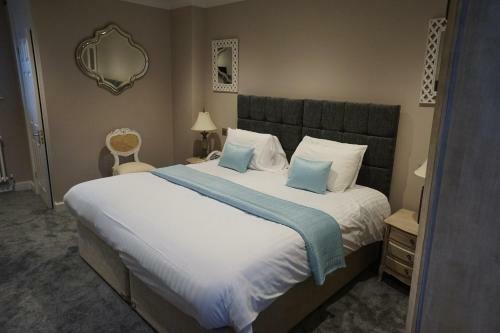 Seckford Hall Hotel & Restaurant
