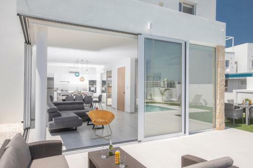 Relax At Your Brand-new Seaview Villa, Protaras-centre And Beachside