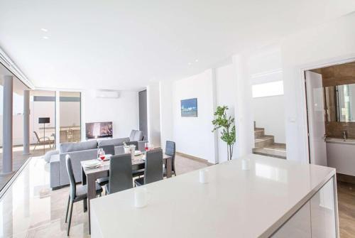 Villa Pearl 2