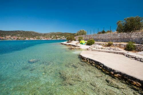 Apartamento A5 - Modern Apt With Terrace 3 Min Walk To Beach