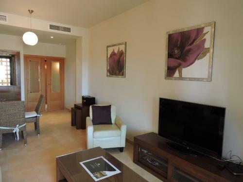 Hl 010 3 Bedroom Apartment On Hda Golf Resort