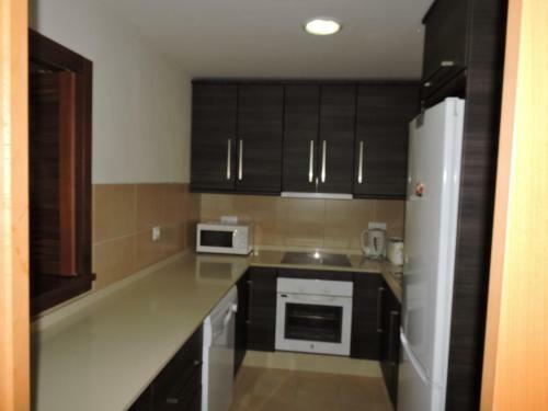 Hl 010 3 Bedroom Apartment On Hda Golf Resort