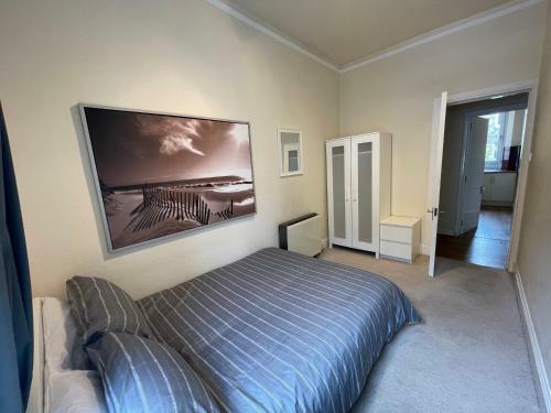 Beautiful 2 Bedroom Apartment- Prime Location, Aberdeen Centre