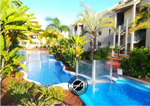 Well Refined Apartment - Stunning Pool