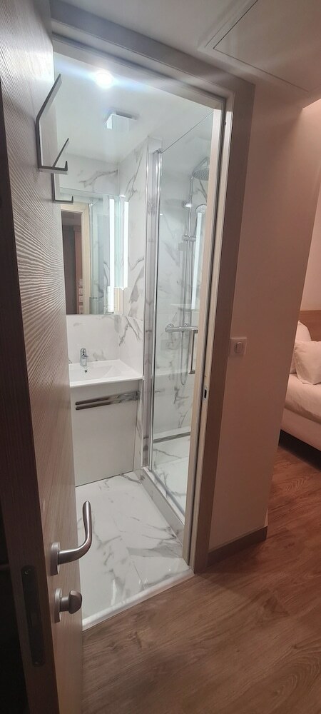 Hotel Comfort Aeroport Cdg