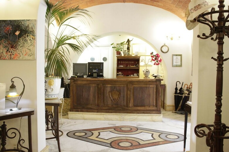 Hotel Emona Aquaeductus