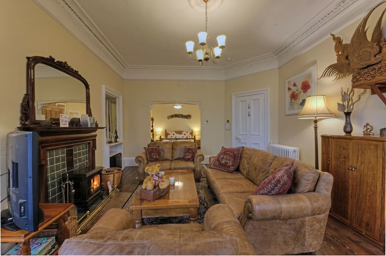 Bed & Breakfast Knap Guest House