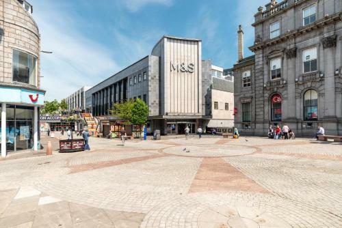 Apartamento Historic Location, Private Parking, Ground Floor Luxury Flat