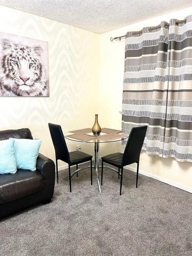 Kayleigh S Impeccable 1-bed Apart Aberdeen City