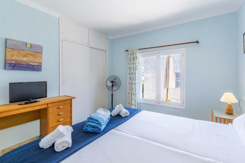 Sea Side Cottage In Son Serra Marina 4 Persons