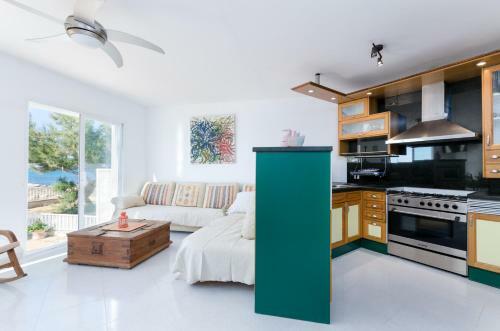 Yourhouse Serrasol