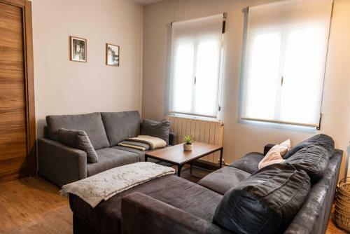 Valsain Lodge Con Piscina Y Patio Privado