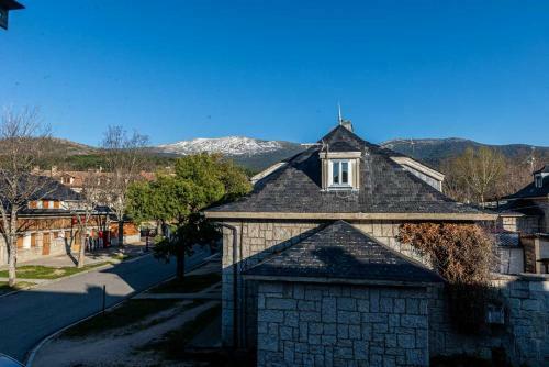 Valsain Lodge Con Piscina Y Patio Privado