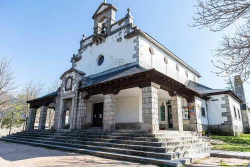 Valsain Lodge Con Piscina Y Patio Privado