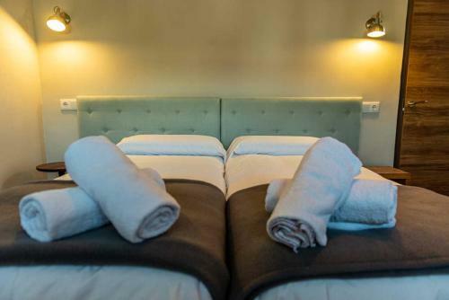 Valsain Lodge Con Piscina Y Patio Privado