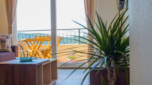 Apartment Sandra (2+2) With A Breathtaking View