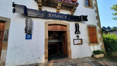 Hotel Hostal Ansonea