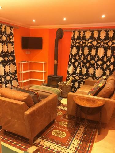 Charming 3-bed House In Abergele Wales Uk