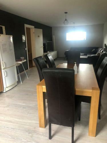 Hostal �verhamar Hostel