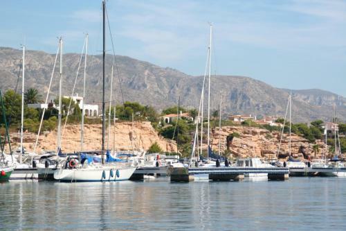 Maisonnette, Terrasse, Barbecue Mer � Calafat. Locamar B1