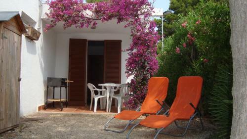 Maisonnette, Terrasse, Barbecue Mer � Calafat. Locamar B1