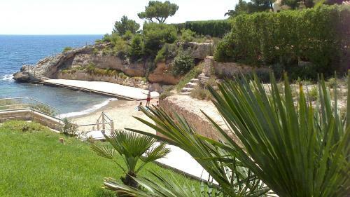 Maisonnette, Terrasse, Barbecue Mer � Calafat. Locamar B1