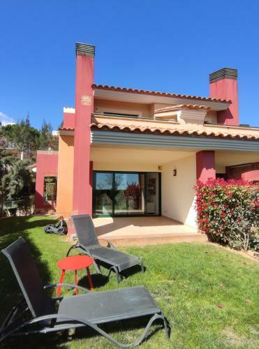 Preciosa Casa Con Piscina En Bonmont