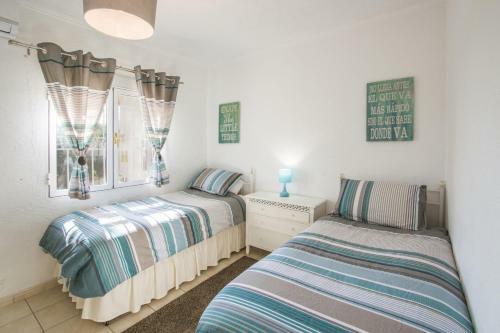 Villa Graham Holiday Rentals - Montgo