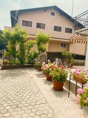 Apartman Mira