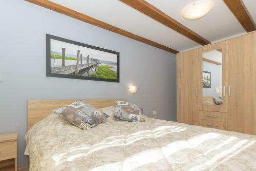Spacious Holiday Home Guran