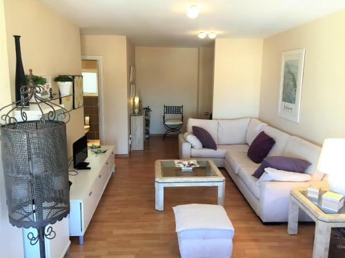 Renovated Apartment In A Beachfront Complex