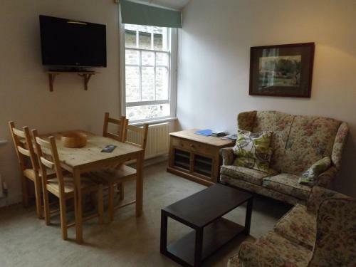Hostal Trereife House
