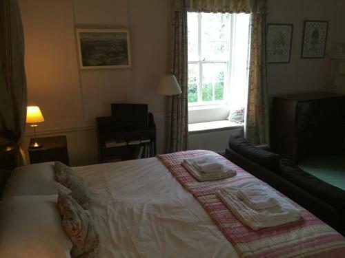 Hostal Trereife House
