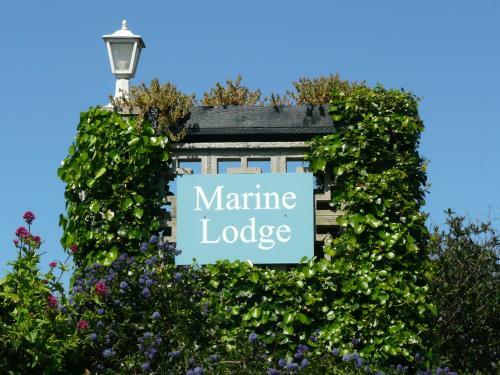 Bed & Breakfast Marine Lodge