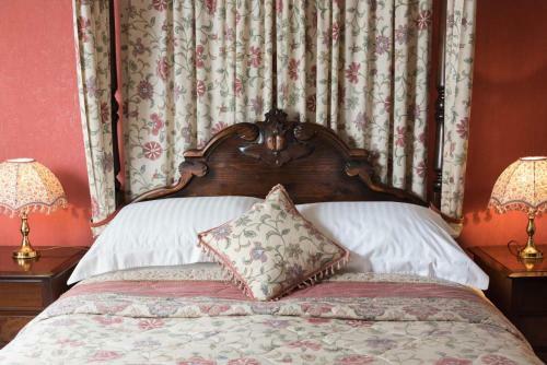 Hostal Acorn House