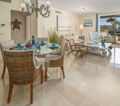 Very Well Located Apartment 500m From The Beach & Golf!