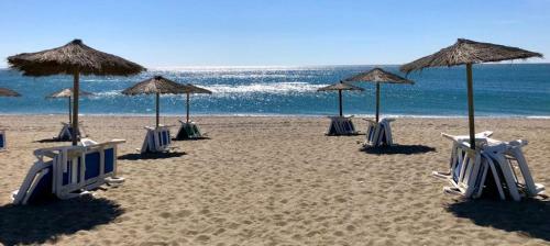 Very Well Located Apartment 500m From The Beach & Golf!