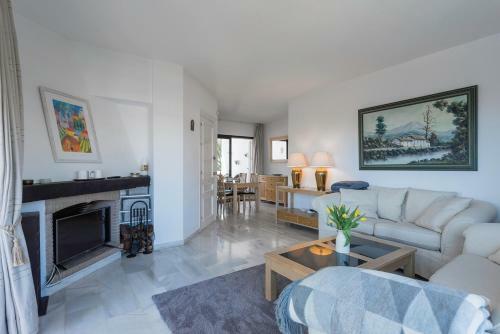 Comfortable Apartment With Sea View