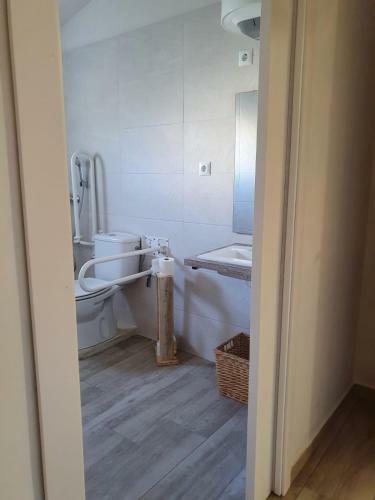 Zenia Hostel