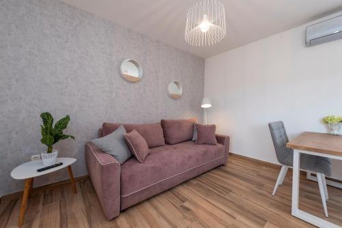 Luxury Apartments - La Vir 1 & 2