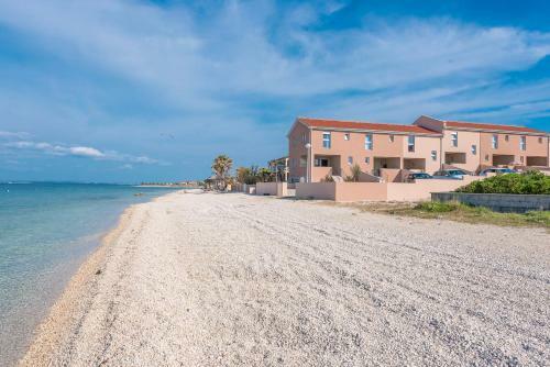 Luxury Apartments - La Vir 3 & 4