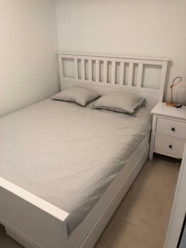 Two Bedroom Apartment Bukal Vir With A Sea View