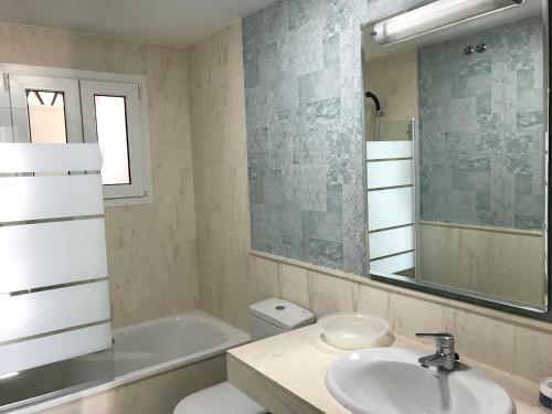 Mi Capricho 9a Beachfront- Apartment With Sea View - Costa Del Sol