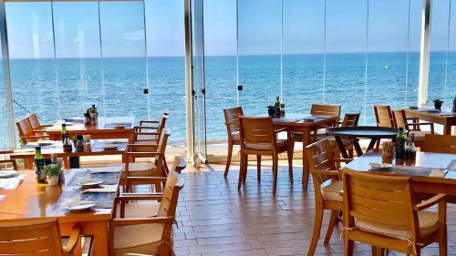 Mi Capricho 2f Beachfront- Apartment With Sea View - Costa Del Sol