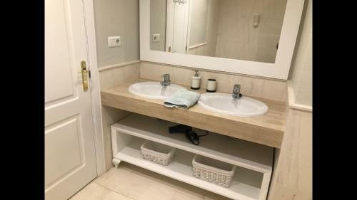 Mi Capricho 2f Beachfront- Apartment With Sea View - Costa Del Sol